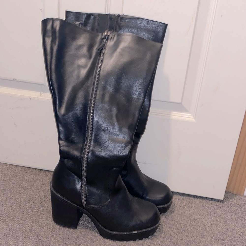 Torrid boots